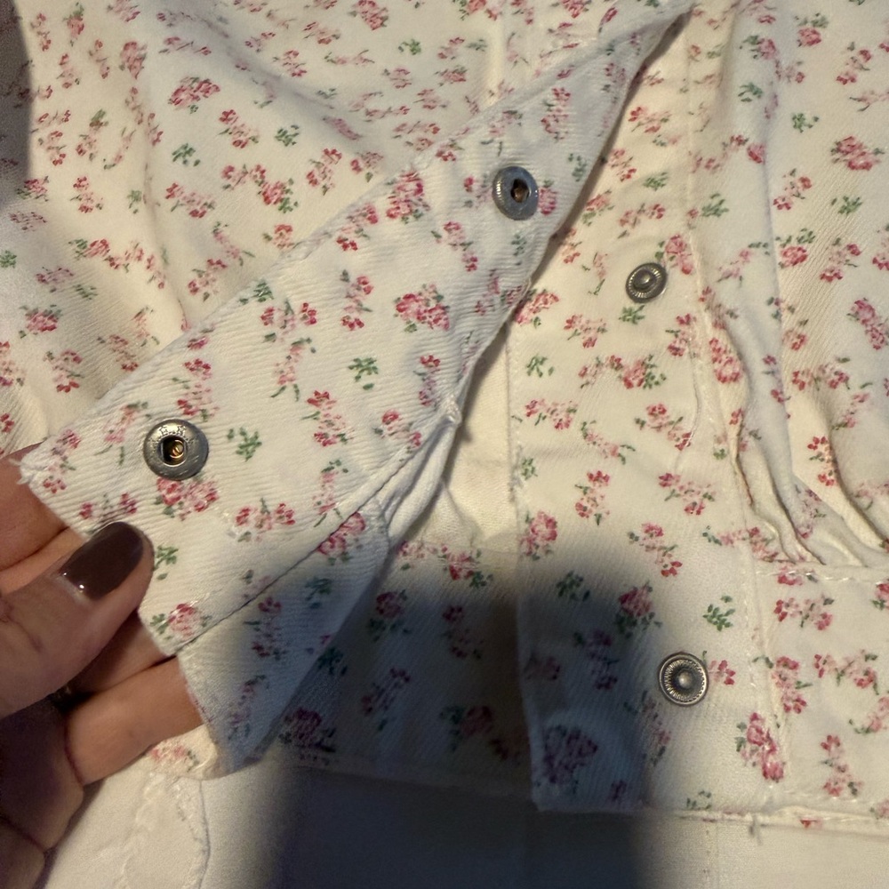 Blank NYC Cropped Floral Denim Jacket - Cream with Pink Print - Picture 6 of 10